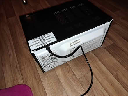 Photo of free Working microwave (Horsforth LS18) #2