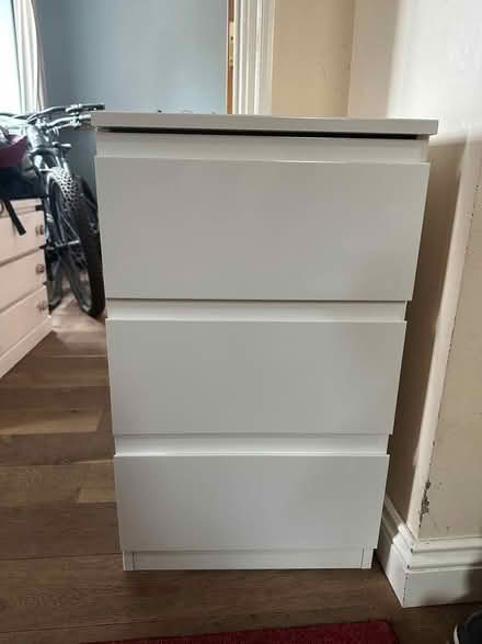 Photo of free 3 drawer chest of drawers (Upper Wolvercote OX2) #3