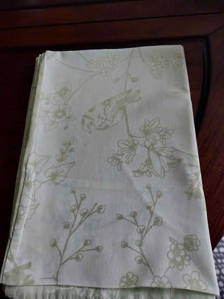 Photo of free King size bedding /pillowcases (LE67 2NN) #2