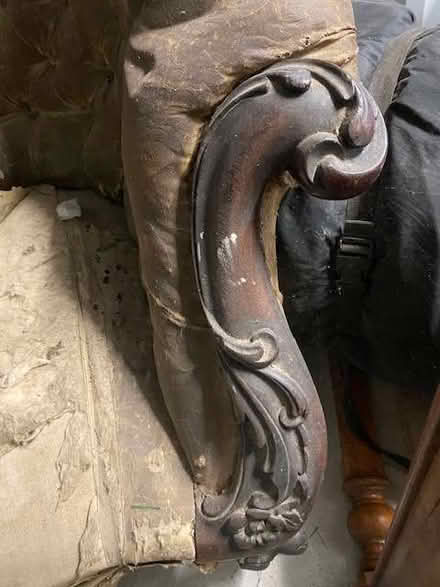 Photo of free victorian sofa for reupholstering (IP3) #2