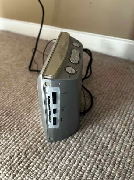 Photo of free Philips elegant clock radio (fully working) (Bampton OX18) #2