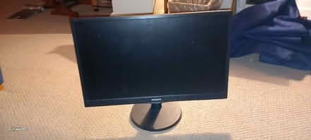Photo of free 24inch hig def monitor (Great Bedwyn SN8) #1