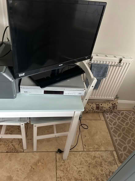 Photo of free Bush TV and DVD Player (Brandon DH7) #2