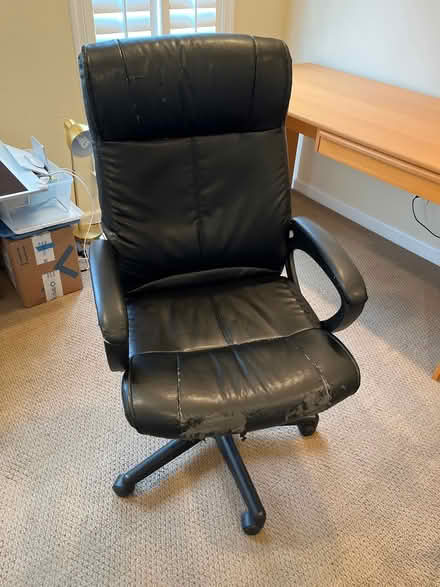 Photo of free Office chair (Dunlora) #1