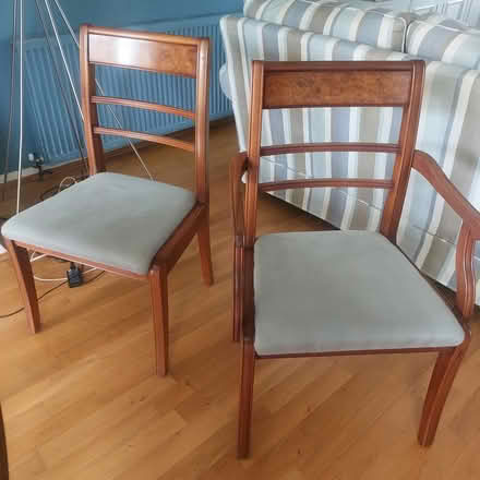 Photo of free Dining table and 6 chairs (BR6) #1