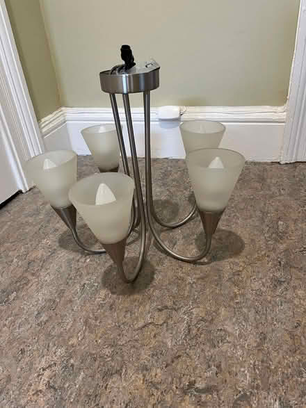 Photo of free 5 bulb ceiling light (Joppa EH15) #1