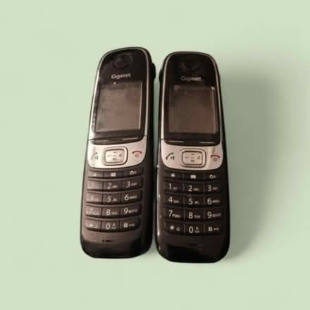 Photo of free 2 X DECT home phones ( cr0 2ht) (Croydon CR0) #1