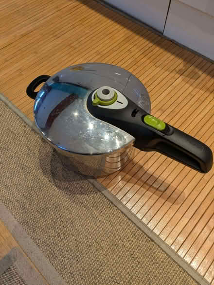 Photo of free Tefal Secure 5 Neo Pressure Cooker (Joppa EH15) #1