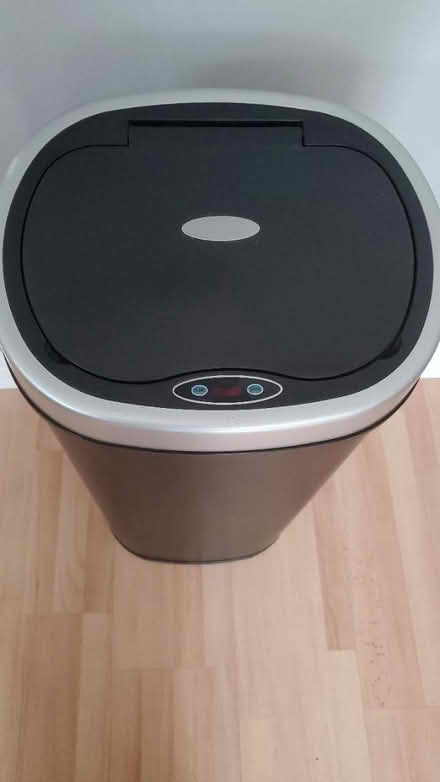 Photo of free Kitchen bin (Stevenage, Great Ashby, SG1) #2