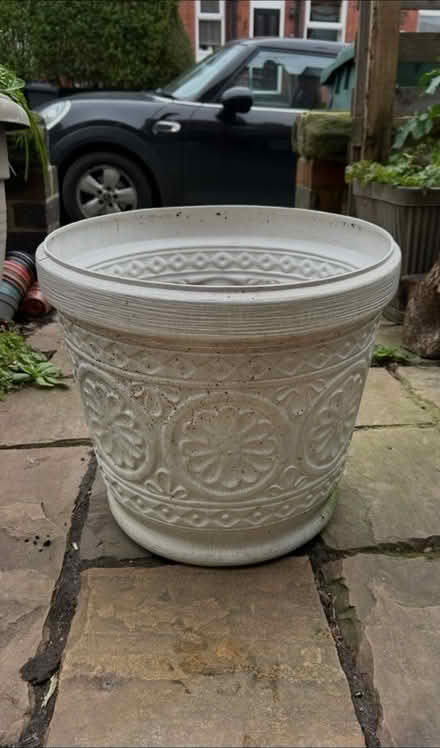 Photo of free White plastic planter (Kirkstall LS5) #1