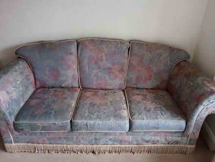 Photo of free Three seater settee (Birmingham..Sheldon B26) #1