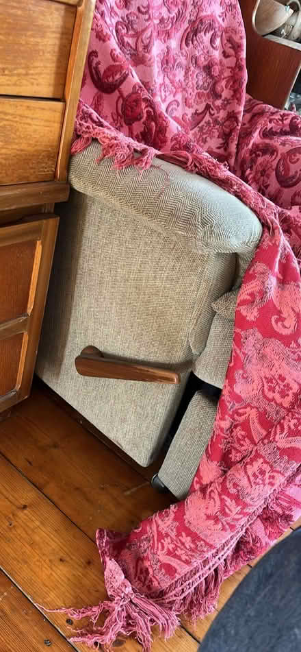 Photo of free Reclining arm chair (Dainton TQ12) #4
