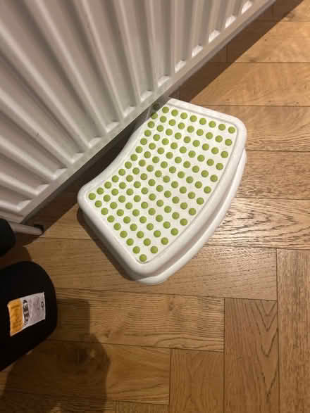 Photo of free IKEA step (Teddington TW11) #1