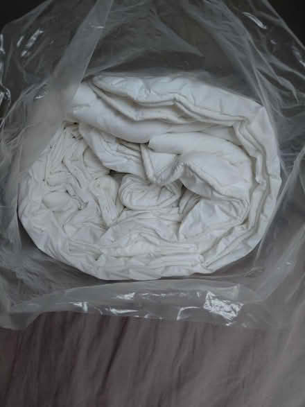 Photo of free Duvet Super king 9 tog New Malden (New Malden KT3) #1