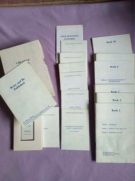 Photo of free Creative Writing distance learning course (Upper Wolvercote OX2) #1