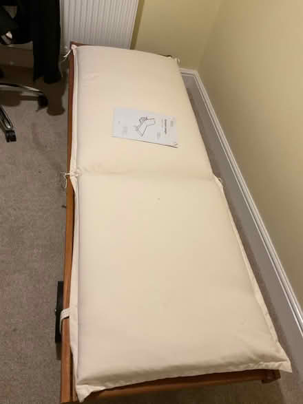 Photo of free M&S sunbed (West Byfleet, KT14) #3