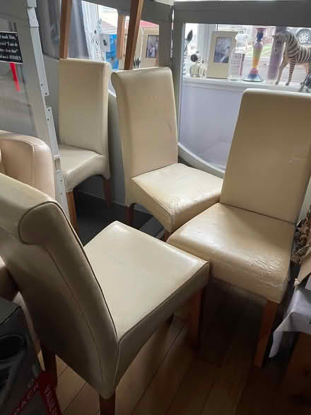 Photo of free 6 dinning room chairs (Lordswood ME5) #1