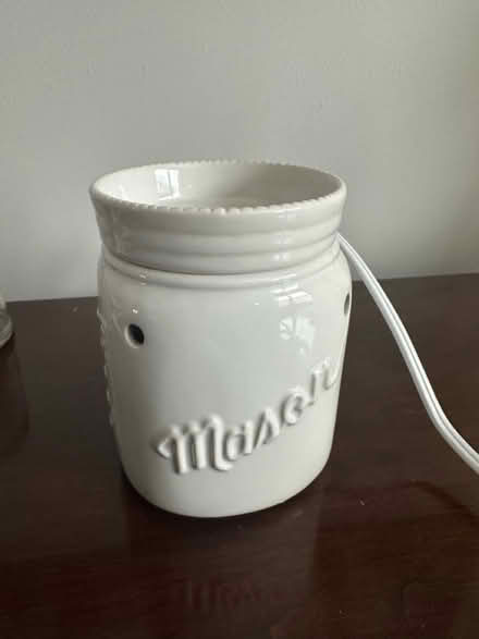 Photo of free Electric wax melt warmer (Burlington near Woburn line) #1