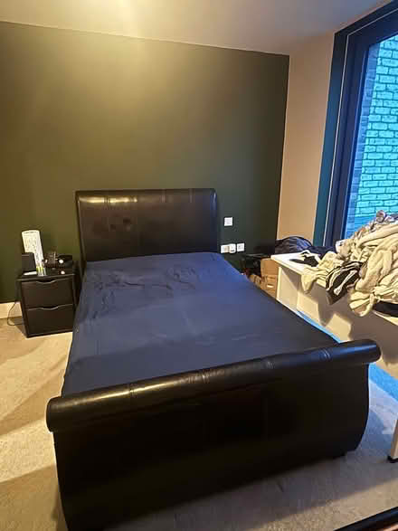 Photo of free Small double bed with mattress (Tw18) #3