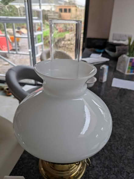 Photo of free Victorian Style Table Lamp (BS16) #2