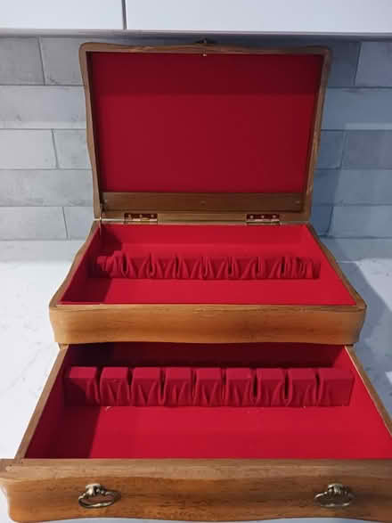 Photo of free Silverware chest (hunt club park) #2