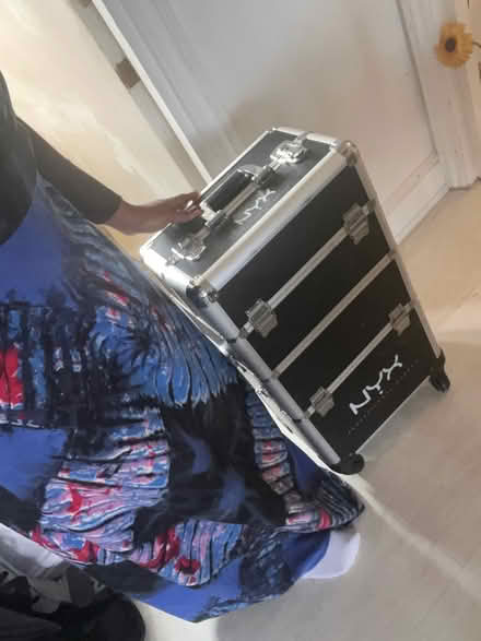 Photo of free Makeup Case (2 parts) (SE27) #1