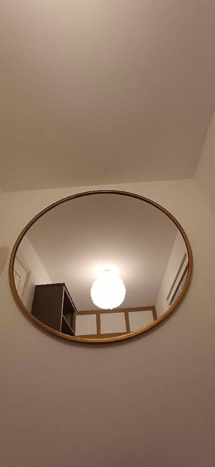Photo of free Large Round Gold Framed Mirror (Hiltingbury SO53) #3