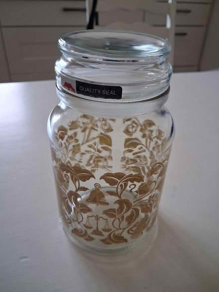 Photo of free Dowe Egbert coffee jar with gold decoration (Fords Farm RG30) #1