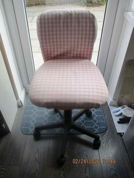 Photo of free Swivel Chair (CT11) #4