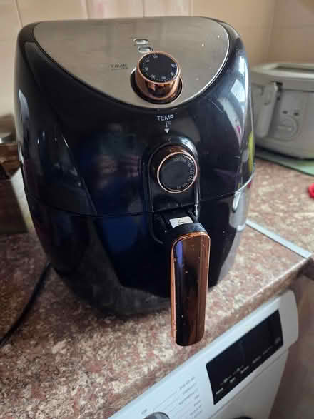 Photo of free Microwave and air fryer (Rotherham S65) #1