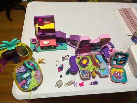 Photo of free Polly Pockets (Montlake (98112)) #1