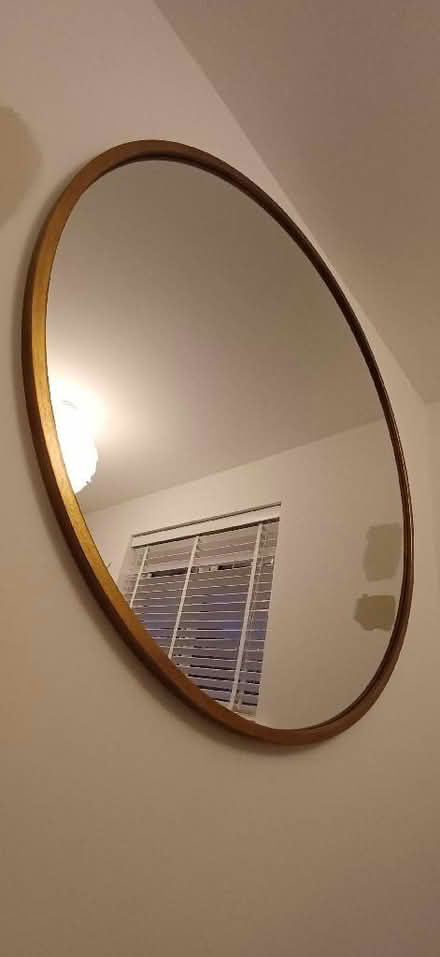 Photo of free Large Round Gold Framed Mirror (Hiltingbury SO53) #2