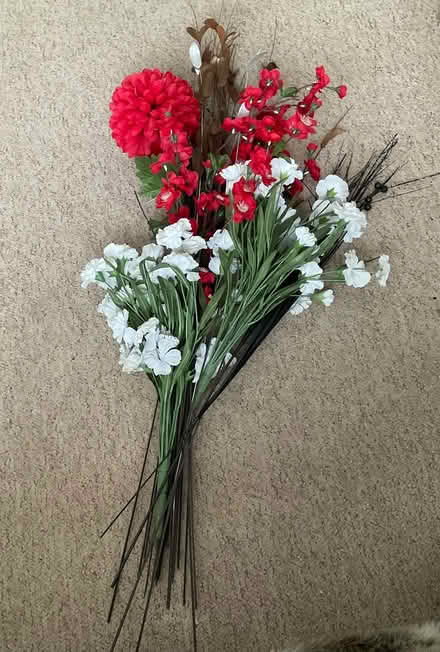 Photo of free silk flowers (Chistlehurst) #1