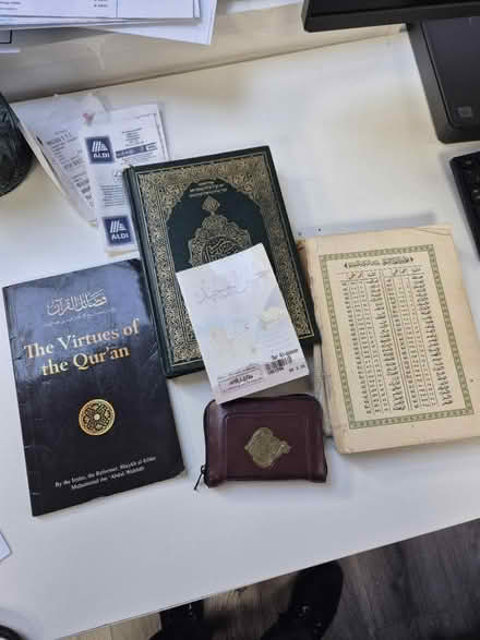 Photo of free Selection of quran books (W1h 1ju) #1