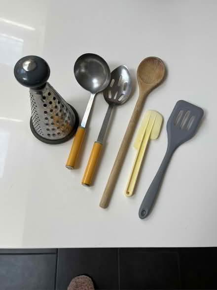 Photo of free kitchen utensils (Aldwick) #1