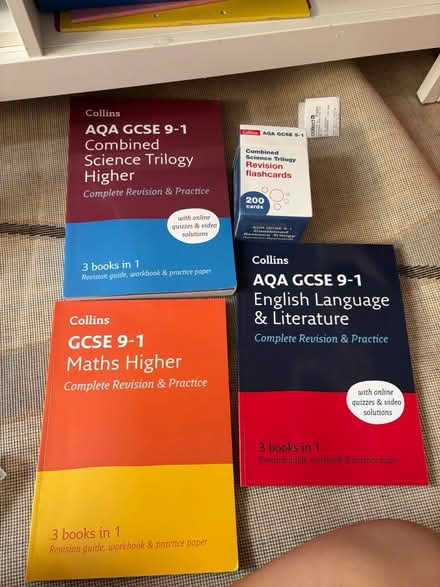 Photo of free GCSE textbooks (W14) #1