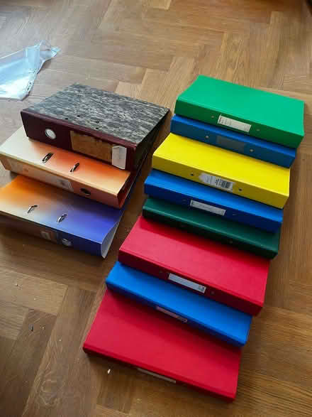 Photo of free office supplies of arch lever files, ring binders etc (Holland Park W11) #2