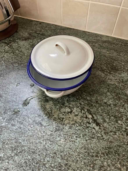 Photo of free Enamel casserole dish (BR3) #1