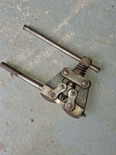 Photo of free Chain link removal tool (Halstead TN14) #1