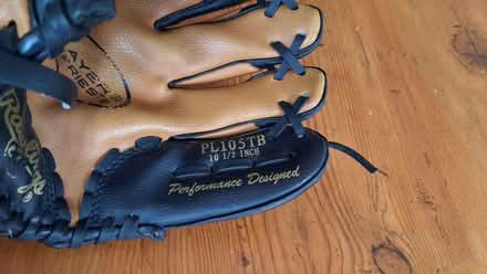 Photo of free Baseball Mitt (Cramond EH4) #1