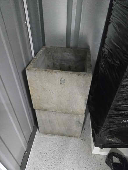 Photo of free Stone garden pots. (Enfield EN1) #1