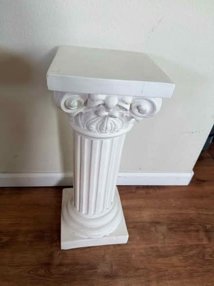 Photo of free Pedestal decor (Rancho Rinconada, Cupertino) #1