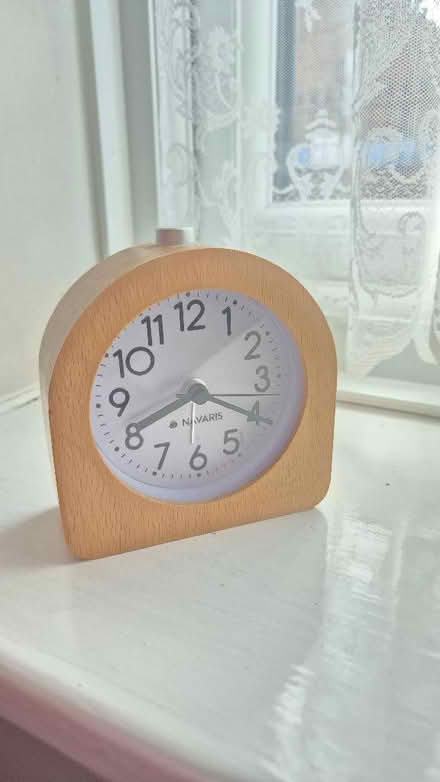 Photo of free Small wooden clock (Figge's Marsh CR4) #2