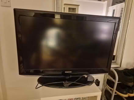 Photo of free Samsung Tv reasonable condition (YO231BN) #1
