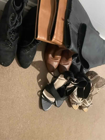 Photo of free Women’s Shoes Size 7 (Witton Gilbert DH7) #3