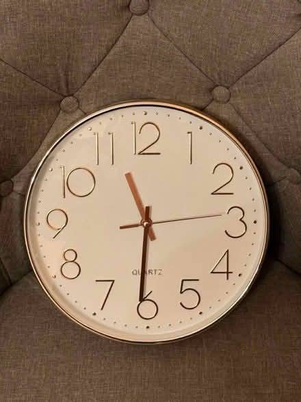 Photo of free Wall Clock (New Southgate, N11) #1