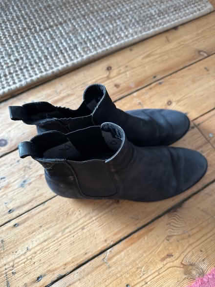 Photo of free Ankle boots 5.5 (Cheltenham) #2