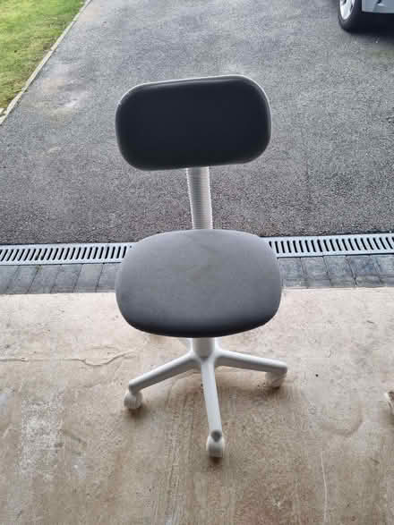 Photo of free Children Desktop Chair (AB21) #1