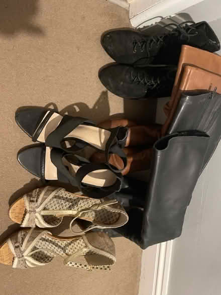 Photo of free Women’s Shoes Size 7 (Witton Gilbert DH7) #2