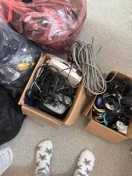 Photo of free Cables, chargers and bits (Basildon SS143P3 SS14) #2